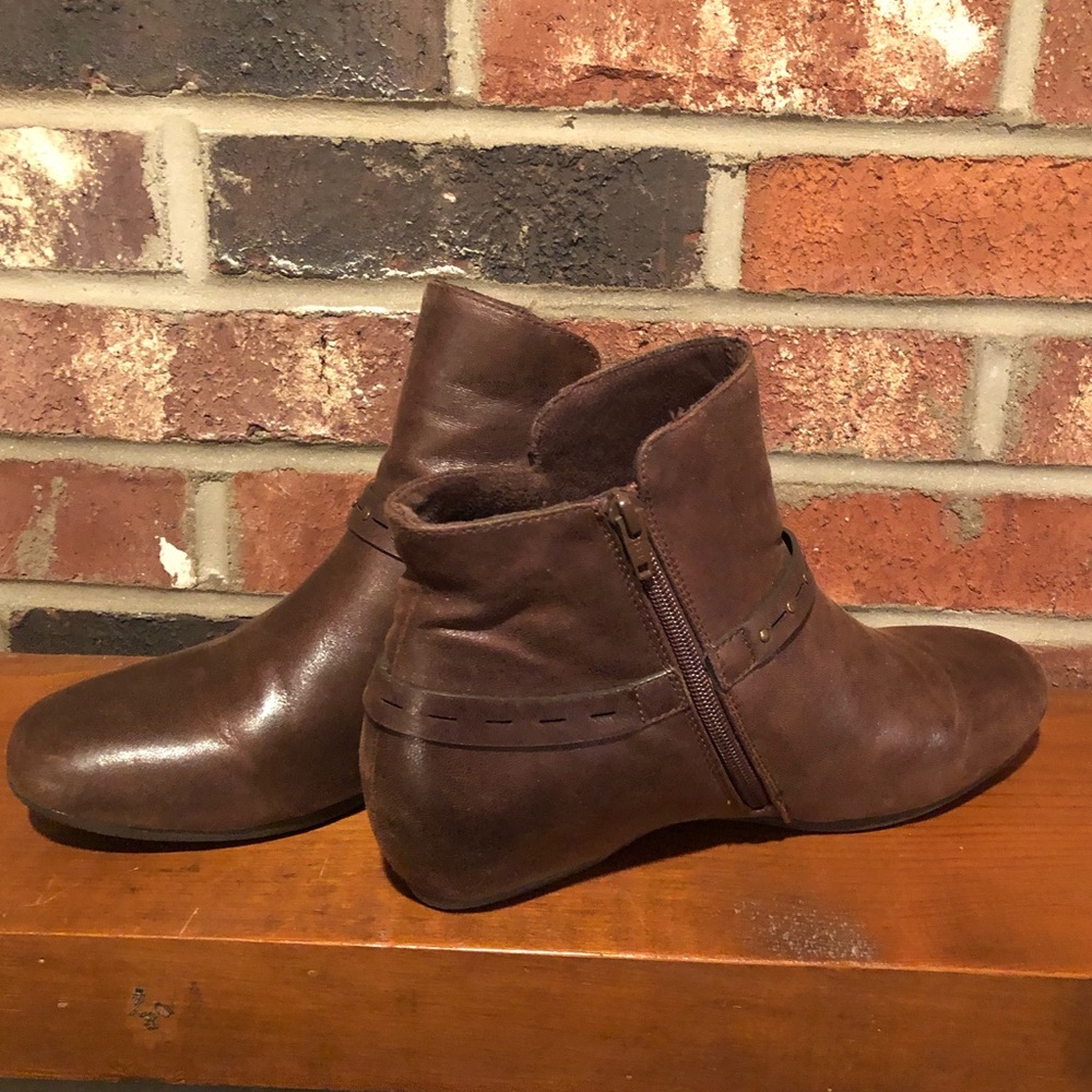 Bare Traps Porter Booties - Dark Brown - Soft & comfy!